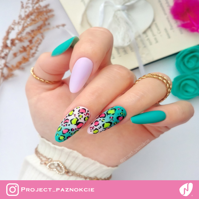 Summer Style Leopard Nails